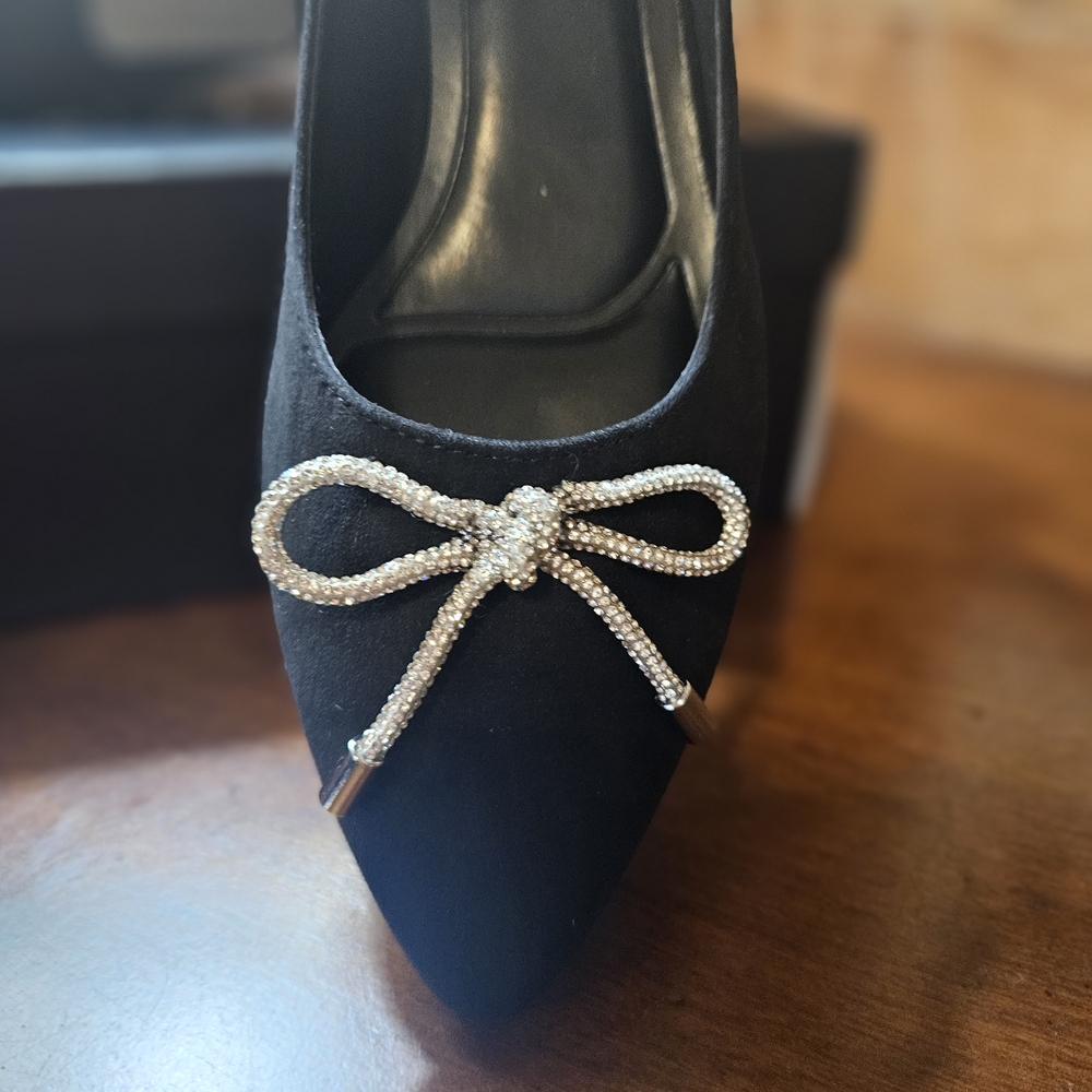 Jones New York Black Flats with Silver Detailing - Picture 3 of 12
